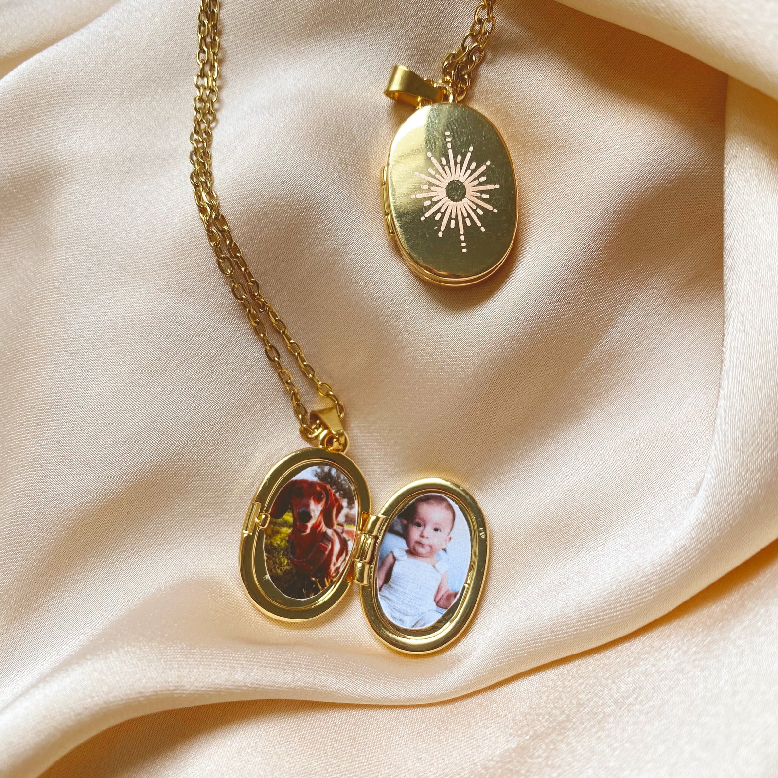 Collar Colgante Relicario Baño en Oro con foto Dorado Destiny