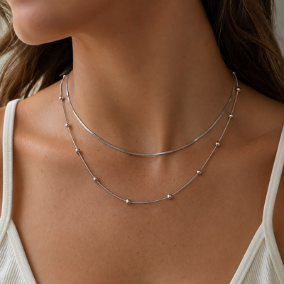 Collar Plateado con Bolitas de Acero Hipoalergénico para pieles sensibles