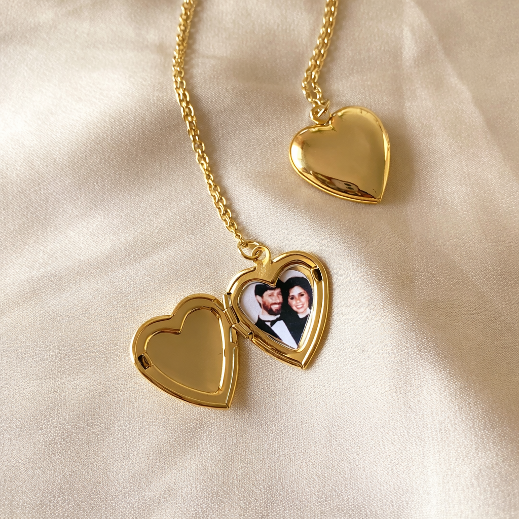 Collar con foto Colgante Relicario Love Dorado