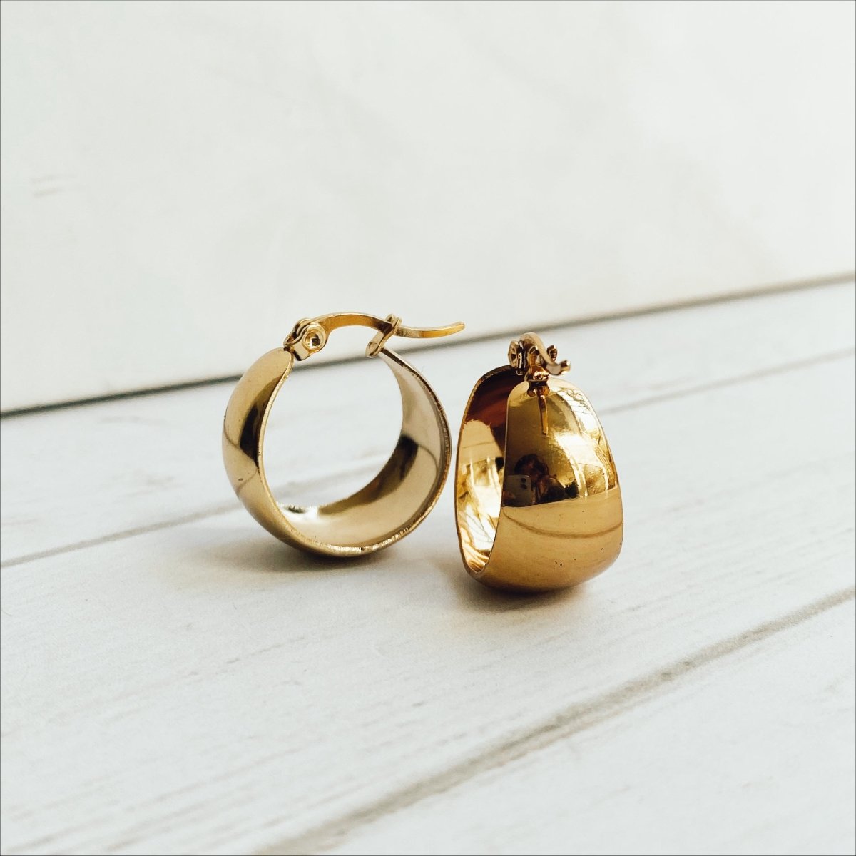 Aros Argolla Ruby Dorado - La Fábrica Store