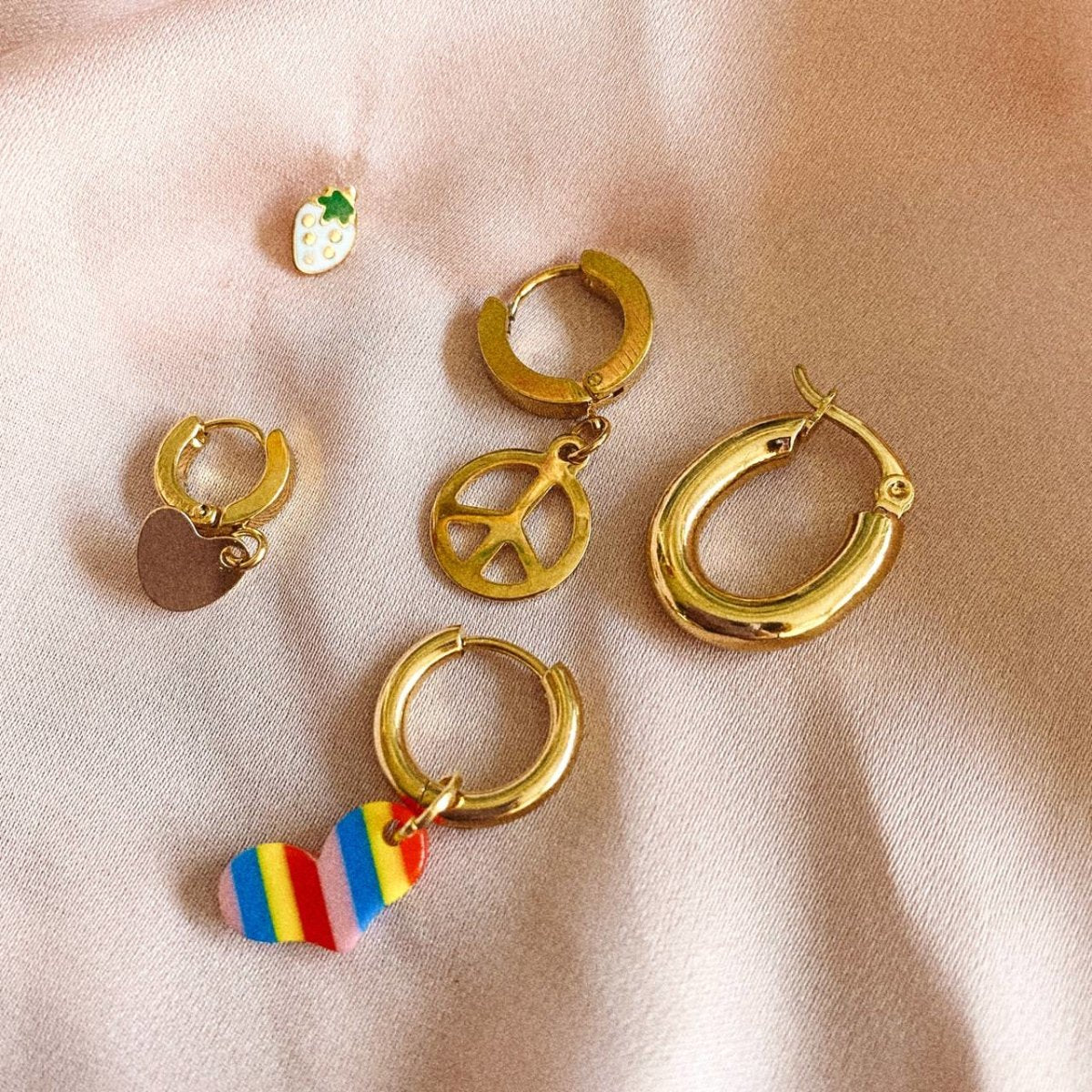 Aros Argolla Set Amor y Paz - La Fábrica Store (6611083690046)