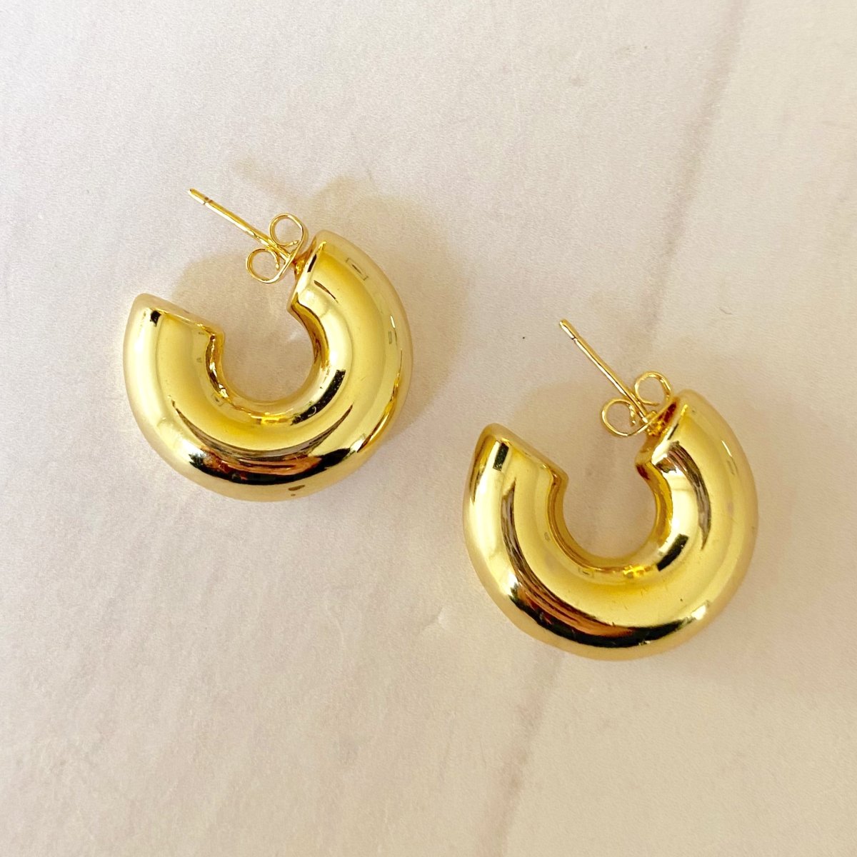 Aros Argollas Borgias Dorado - La Fábrica Store