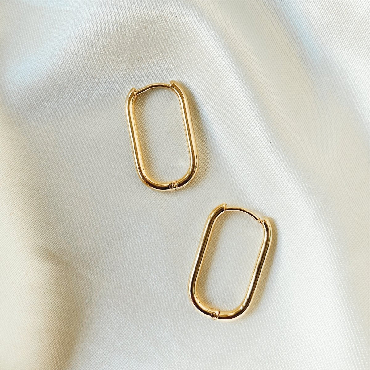 Aros Argollas Tiziano Dorado - La Fábrica Store