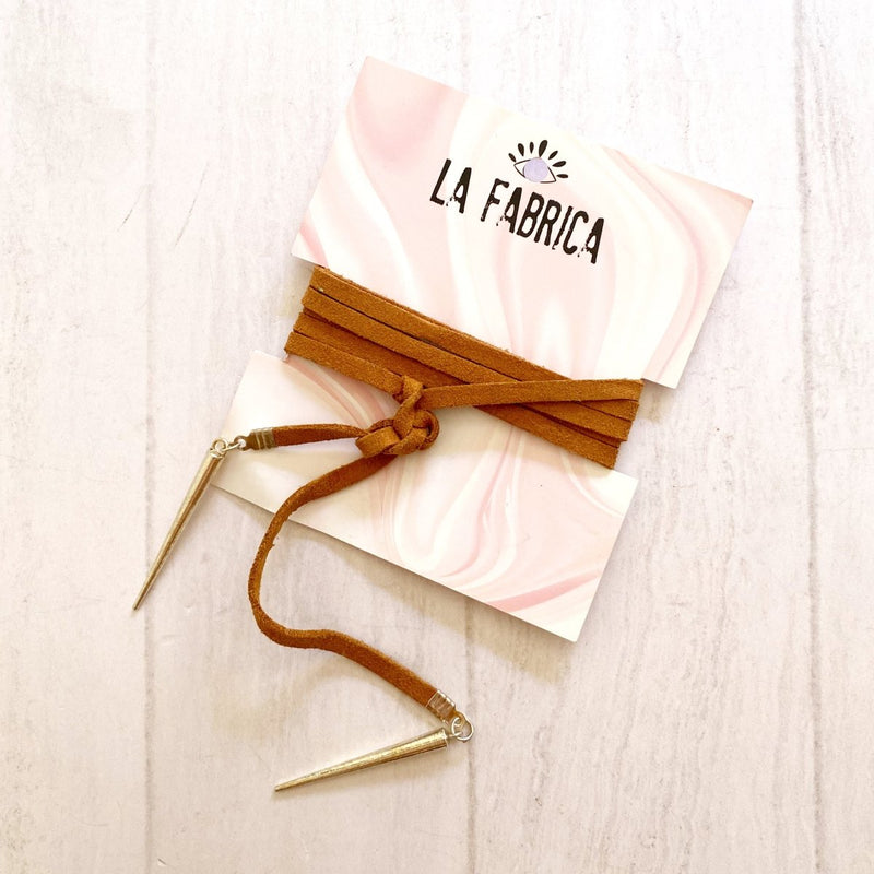 Choker Lazo Emma Camel Gamuza