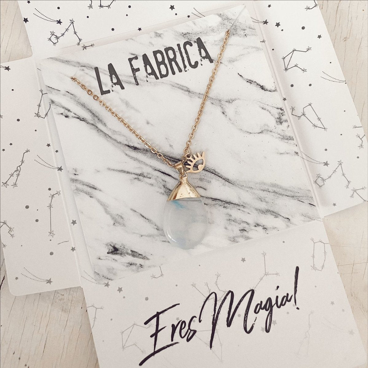 Colgante de Luz de Luna Opalina - La Fábrica Store (6775781982270)